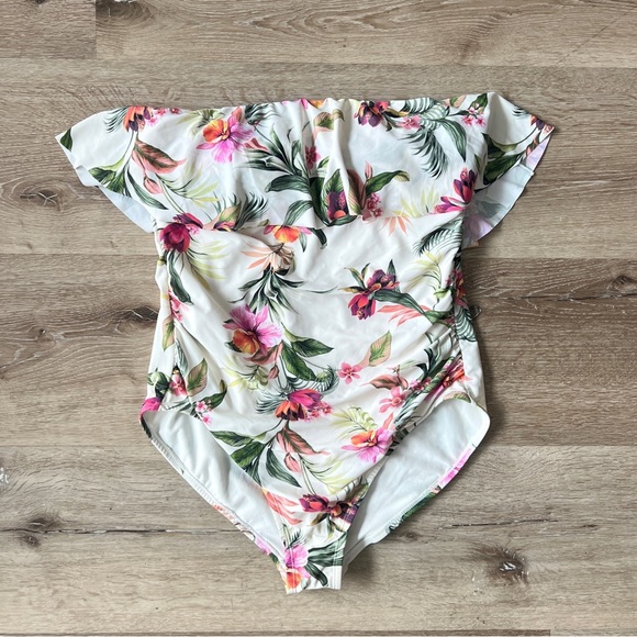 Kona Sol Floral Bandeau Ruched One Piece Swimsuit - Picture 4 of 5